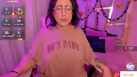 Angie  Independent model online show from 10.25.25