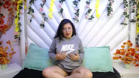 Snapshot of _britany_miller chatting on 01.28.25 _britany_miller online show from 01.28.25