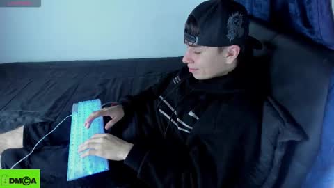 FELIPE CAMACHO    dont forget to support me with a little hand up online show from 01.18.26