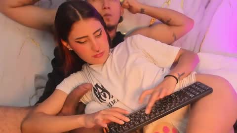Snapshot of _cannabitch chatting on 05.30.26 Shatta Sara online show from 05.30.26
