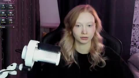 Snapshot of _caramel_milk_ chatting on 02.17.25 Merlizz online show from 02.17.25