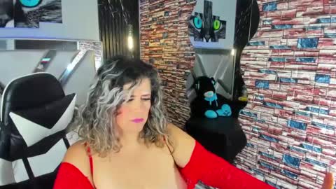 Snapshot of _casandra11 chatting on 01.05.25 _casandra11 online show from 01.05.25