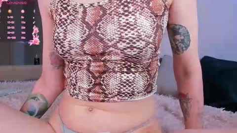 Christina Chris online show from 09.19.25