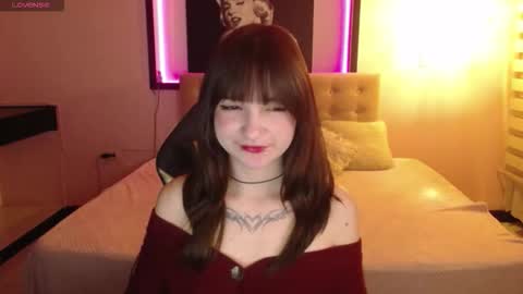 _charlotte_collins_ online show from 12.15.25