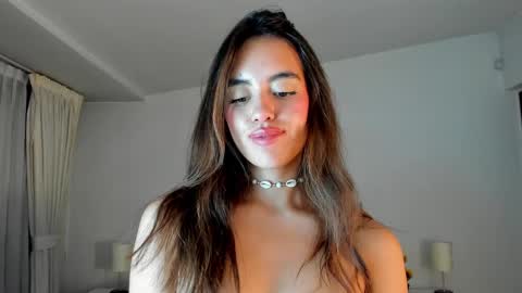 Snapshot of _charlotte_evans_2 chatting on 02.14.25 Charlote online show from 02.14.25