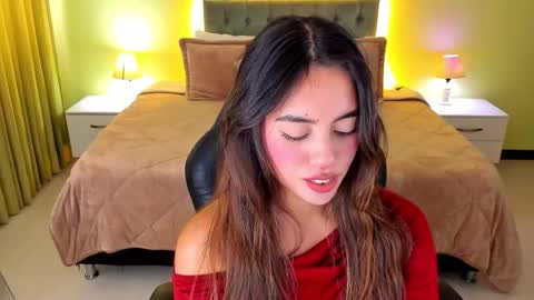 Snapshot of _charlotte_evans_2 chatting on 09.24.25 Charlote online show from 09.24.25