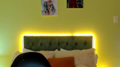 Charlote online show from 11.26.25