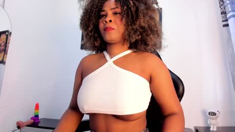 _charlottedavis online show from 01.04.25