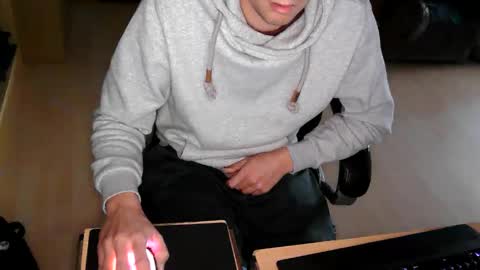 Snapshot of _chris_87 chatting on 02.15.25  chris 87 online show from 02.15.25