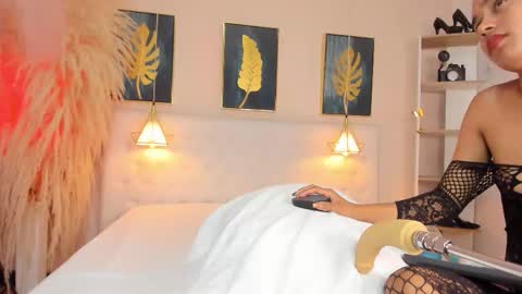 _cinnamon_star online show from 02.28.26