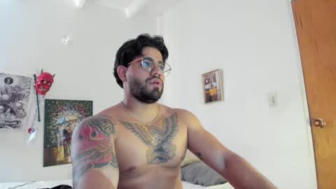 Snapshot of _coddy_ chatting on 01.10.25 coddy nolove online show from 01.10.25