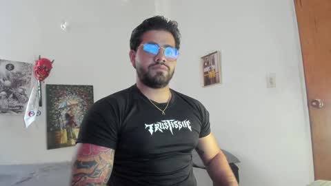 Snapshot of _coddy_ chatting on 01.12.25 coddy nolove online show from 01.12.25