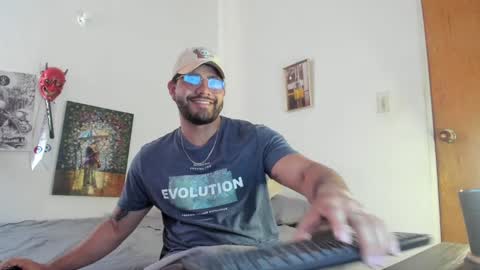 Snapshot of _coddy_ chatting on 01.14.25 coddy nolove online show from 01.14.25