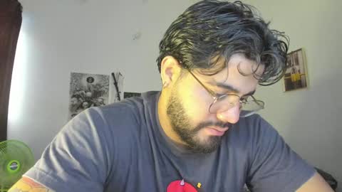 Snapshot of _coddy_ chatting on 02.04.25 coddy nolove online show from 02.04.25