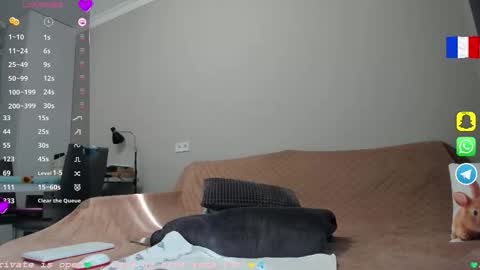 Sophie online show from 11.03.25