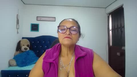 _cristal09 online show from 09.10.25