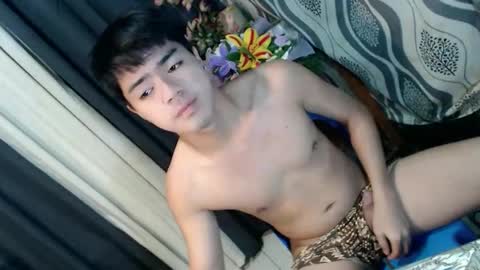 Snapshot of _cumwithrussel chatting on 02.20.26 Russ online show from 02.20.26