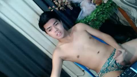 Snapshot of _cumwithrussel chatting on 02.21.26 Russ online show from 02.21.26