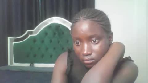 Snapshot of _cute_paloma chatting on 03.24.26 paloma online show from 03.24.26