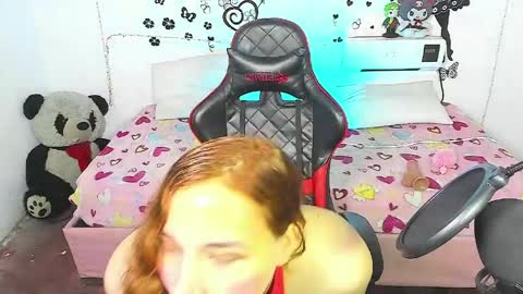 Snapshot of _cutekat chatting on 04.28.26 katerine online show from 04.28.26