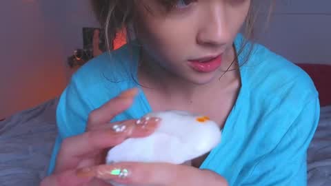 Snapshot of _demi_dee_ chatting on 01.02.25 DemiDee online show from 01.02.25