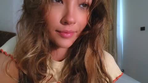 Snapshot of _demi_dee_ chatting on 09.27.25 DemiDee online show from 09.27.25