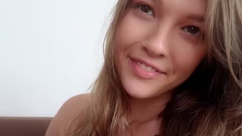 DemiDee online show from 11.06.25