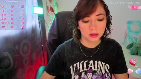 Snapshot of _denisse_peterson_ chatting on 05.18.26 DENISE online show from 05.18.26