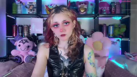 Snapshot of _devilbaby chatting on 06.07.26 Kate online show from 06.07.26