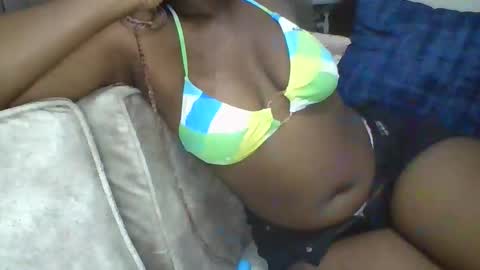 Snapshot of _diva001_ chatting on 09.09.25 bigbootydiva online show from 09.09.25