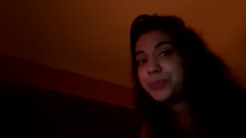 Snapshot of _elena_barra chatting on 03.01.25  elena barra online show from 03.01.25