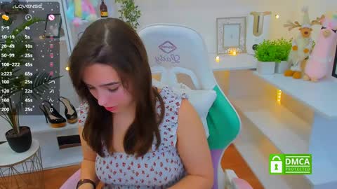 Snapshot of _eliizabeth__ chatting on 12.15.24 Lizzy online show from 12.15.24