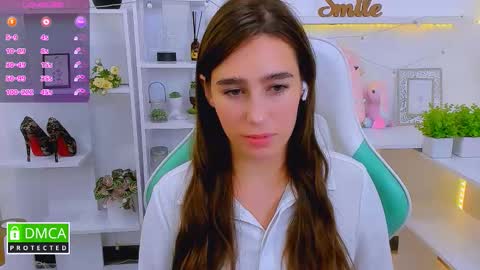 Snapshot of _eliizabeth__ chatting on 09.10.25 Lizzy online show from 09.10.25