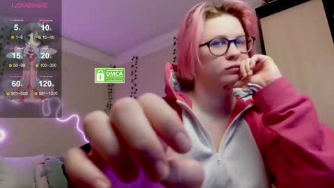 chloue and Gretta online show from 02.16.25