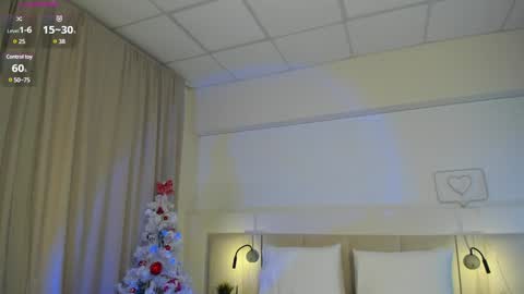 Snapshot of _emiliaa_ chatting on 01.11.25 Milana online show from 01.11.25