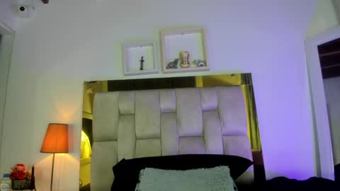 Snapshot of _emily_r chatting on 12.04.24 Isabella online show from 12.04.24