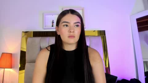 Snapshot of _emily_r chatting on 12.05.24 Isabella online show from 12.05.24