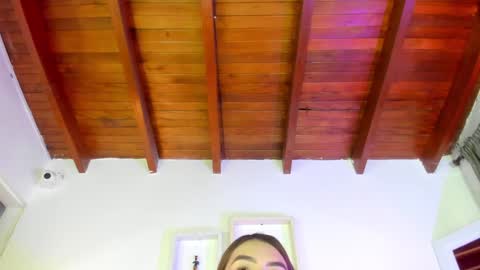 Snapshot of _emily_r chatting on 12.24.24 Isabella online show from 12.24.24