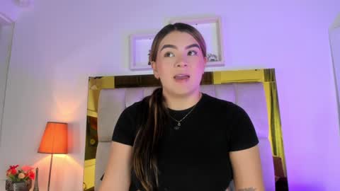 Snapshot of _emily_r chatting on 02.03.25 Isabella online show from 02.03.25