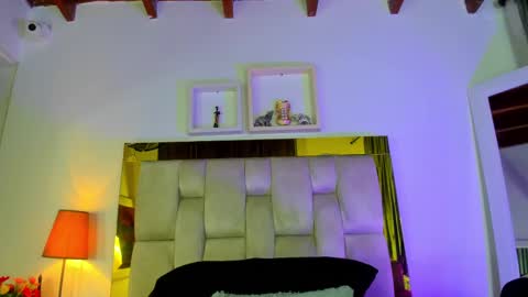 Snapshot of _emily_r chatting on 02.14.25 Isabella online show from 02.14.25