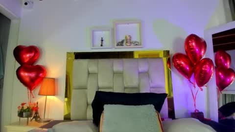 Snapshot of _emily_r chatting on 02.15.25 Isabella online show from 02.15.25