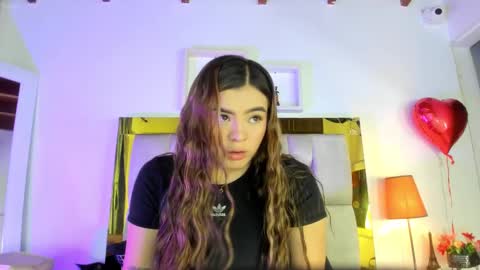 Snapshot of _emily_r chatting on 02.19.25 Isabella online show from 02.19.25