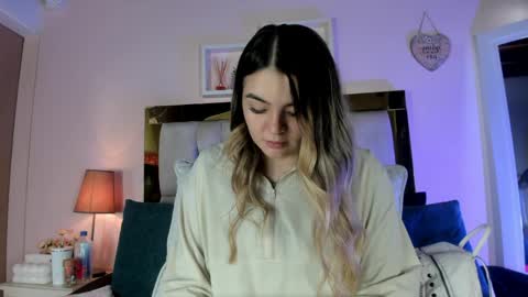 Snapshot of _emily_r chatting on 05.01.26 Isabella online show from 05.01.26