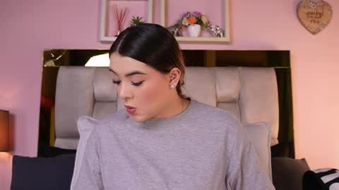 Snapshot of _emily_r chatting on 05.14.26 Isabella online show from 05.14.26