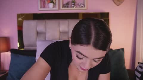 Snapshot of _emily_r chatting on 05.27.26 Isabella online show from 05.27.26