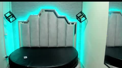 Snapshot of _emily_rosee_ chatting on 10.07.25 Emily  online show from 10.07.25