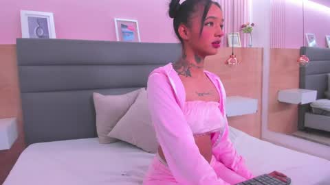 Emma online show from 04.21.26