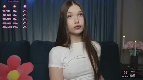 Snapshot of _eva_lee chatting on 03.04.26 Alice online show from 03.04.26