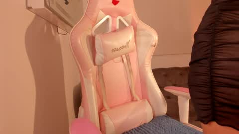 Eva online show from 04.08.26