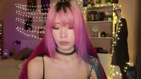 EveEva online show from 03.01.26